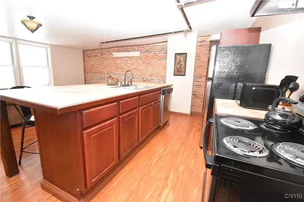 $1,500 | 150 Court Street, Unit 42, Watertown, NY 13601