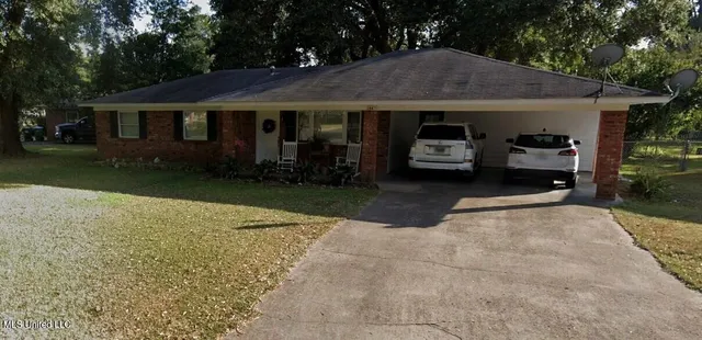 $173,900 | 106 Earhart Drive, Natchez, MS 39120