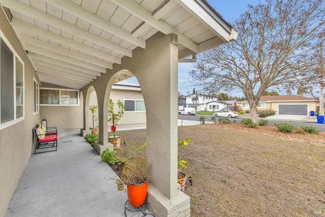 $898,000 | 3955 Briarwood Street, Napa, CA 94558