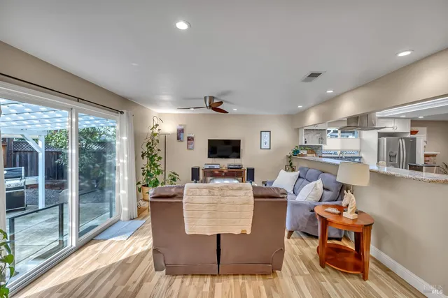 $898,000 | 3955 Briarwood Street, Napa, CA 94558