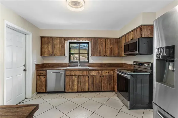 $2,500 | 6513 Stockbridge Avenue, Belle Isle, FL 32809