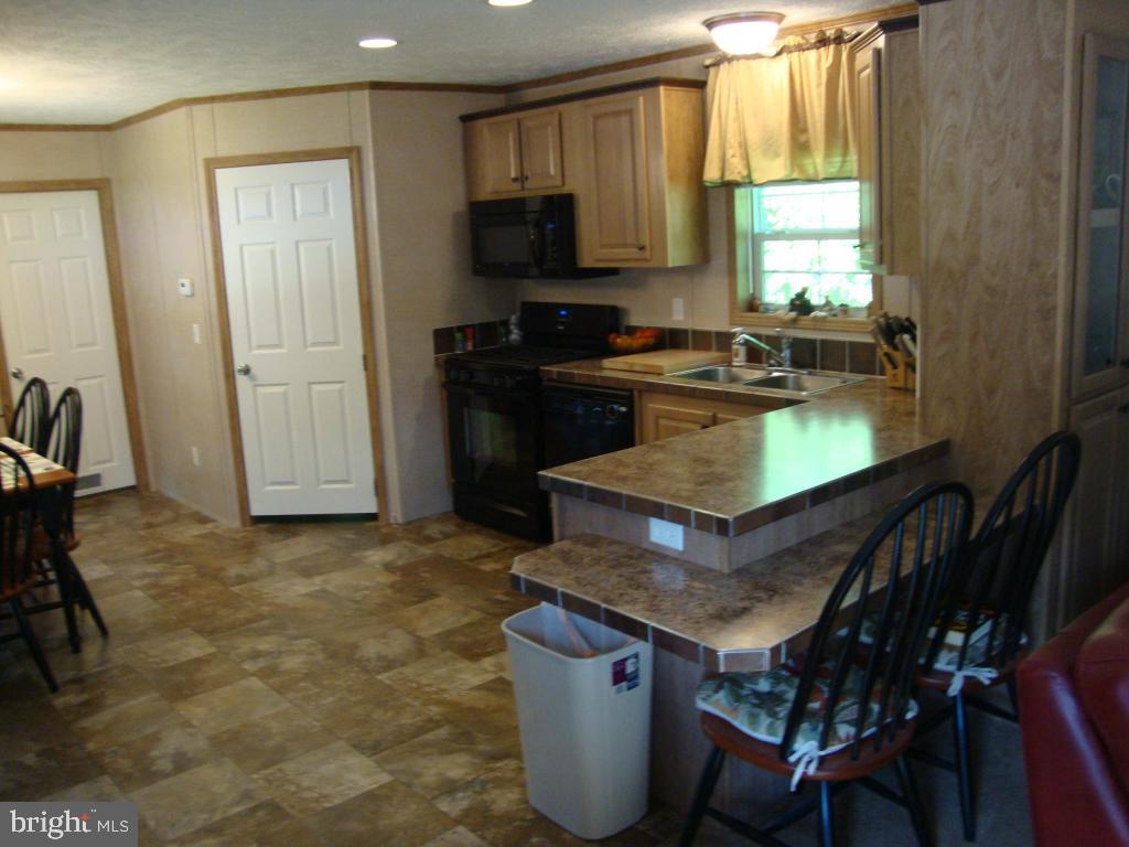 135 Sun Valley Road Elizabethtown, PA 17022 - Photo 7 of 20 Gallery Image 7