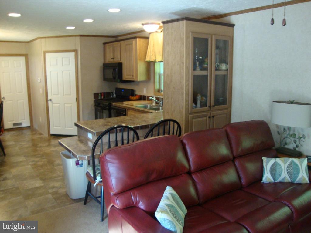 135 Sun Valley Road Elizabethtown, PA 17022 - Photo 8 of 20 Gallery Image 8