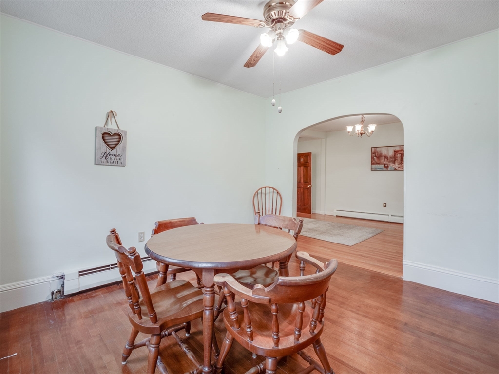 29 Agate Avenue Worcester, MA 01604 - Photo 5 of 30