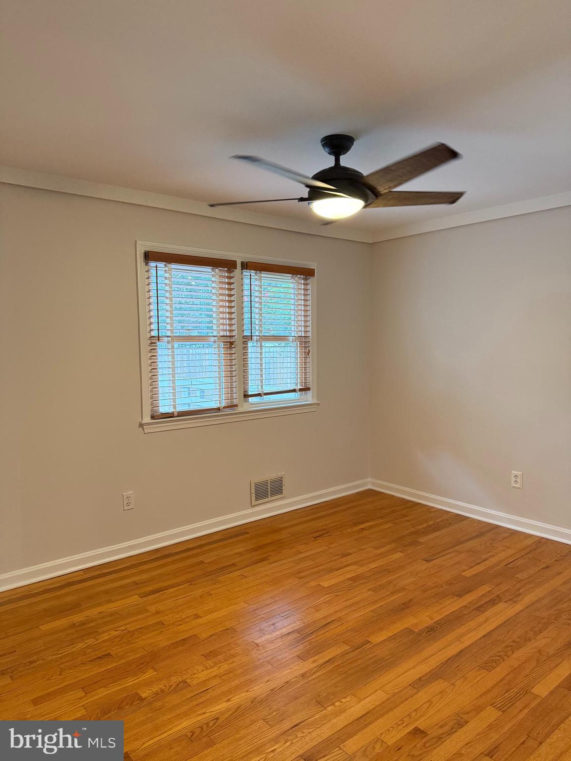 7915 Fairfax Road Alexandria, VA 22308 - Photo 8 of 21 Bedroom 3