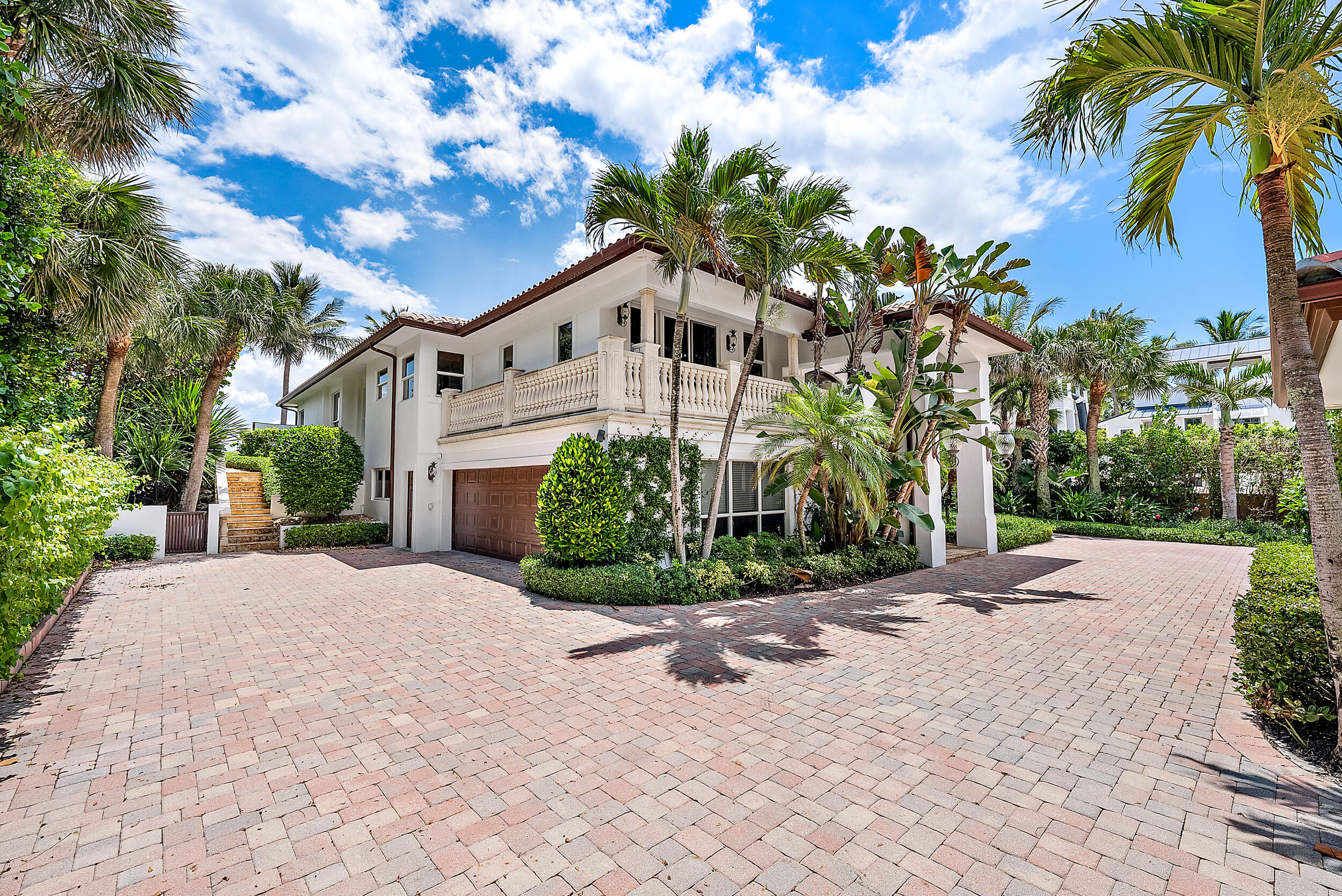 613 South Beach Road Jupiter, FL 33469 - Photo 8 of 74 Front Exterior