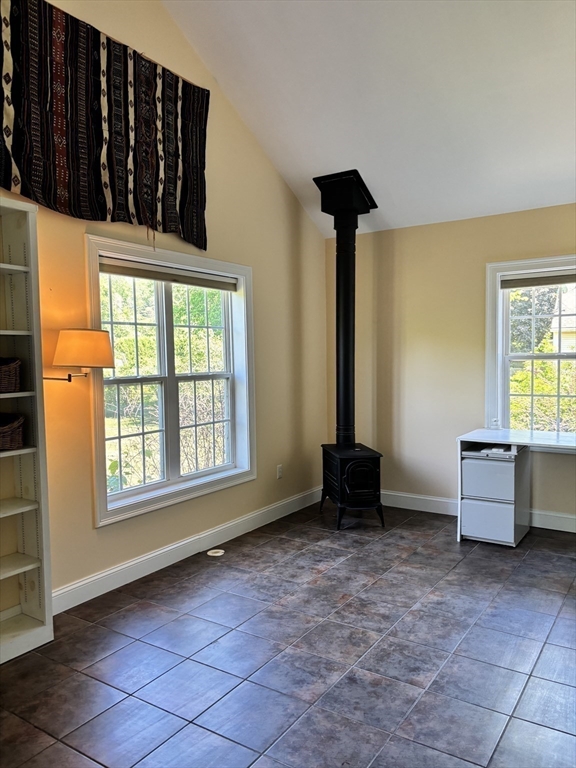 11 Fort Hill Road Easthampton, MA 01027 - Photo 19 of 32