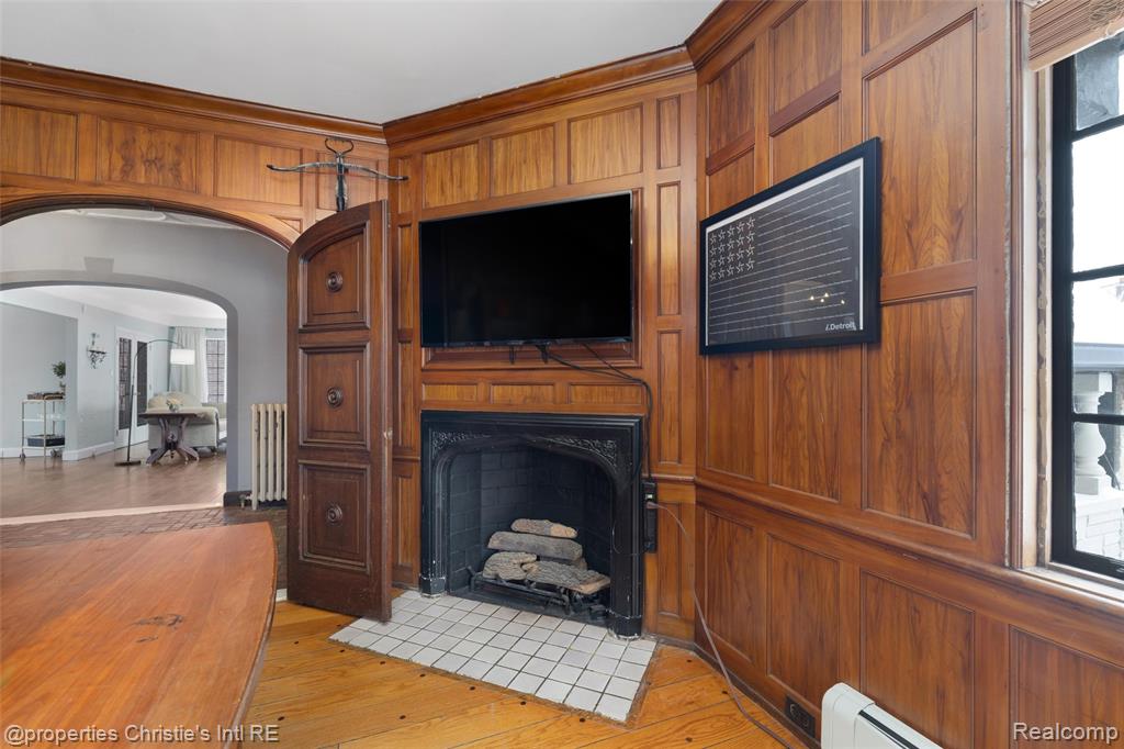 19435 Shrewsbury Road Detroit, MI 48221 - Photo 8 of 73 Gallery Image 8