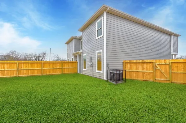 $1,950 | 13305 Tetris Drive, Unit A, Houston, TX 77048