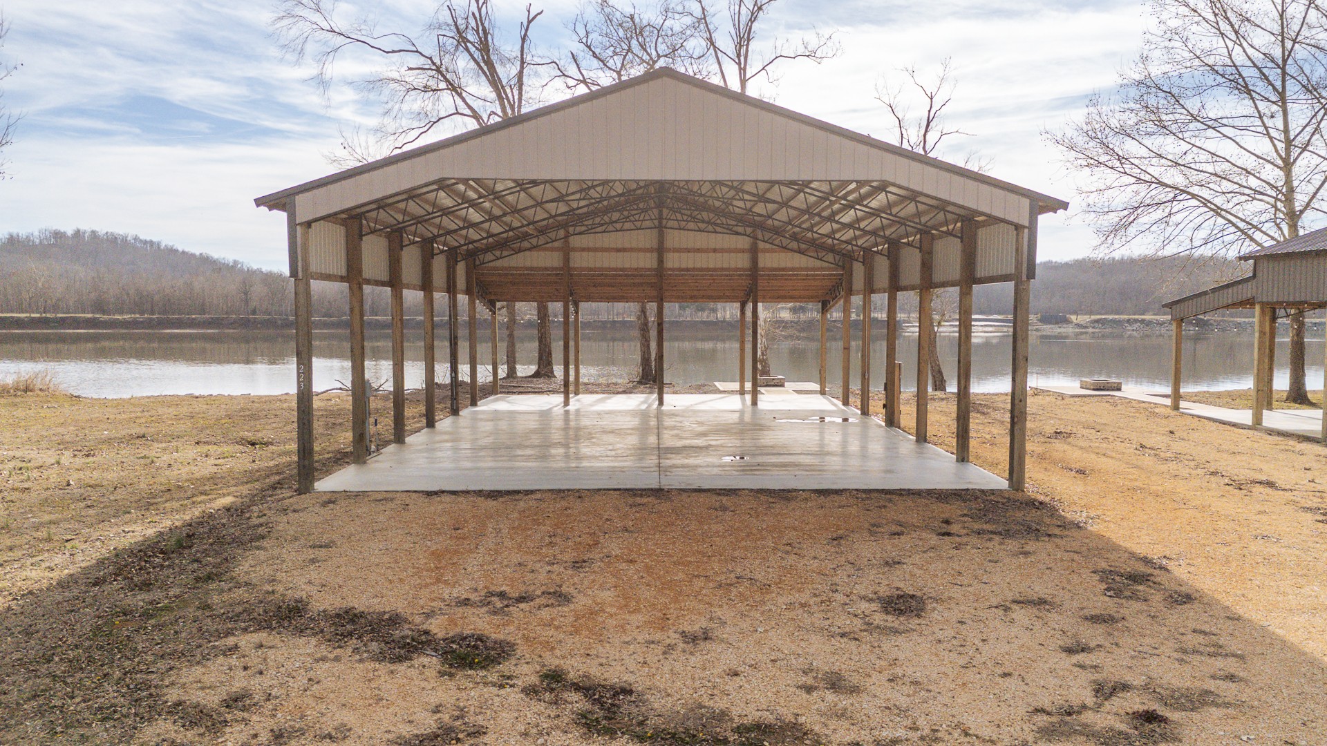 209 Hardin Bottom River Road Clifton, TN 38425 - Photo 3 of 51 a view of a backyard