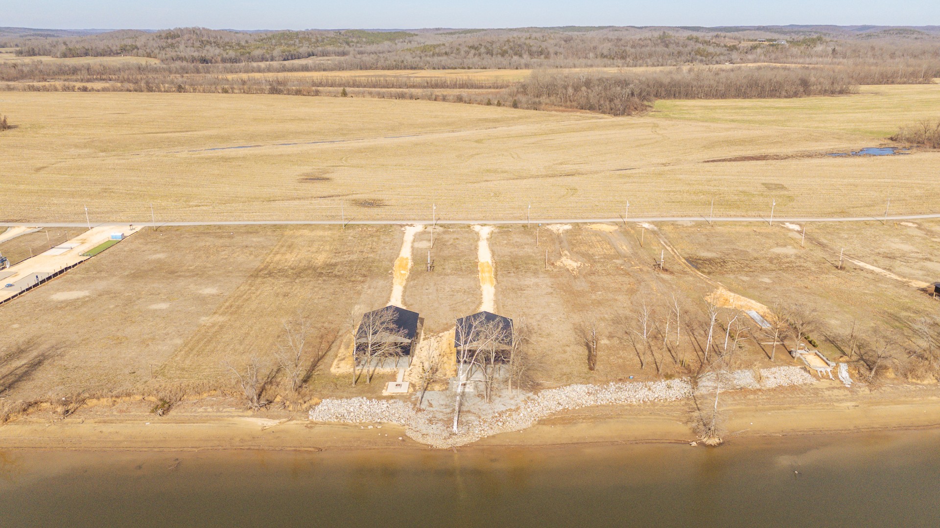 209 Hardin Bottom River Road Clifton, TN 38425 - Photo 35 of 51 a view of an ocean