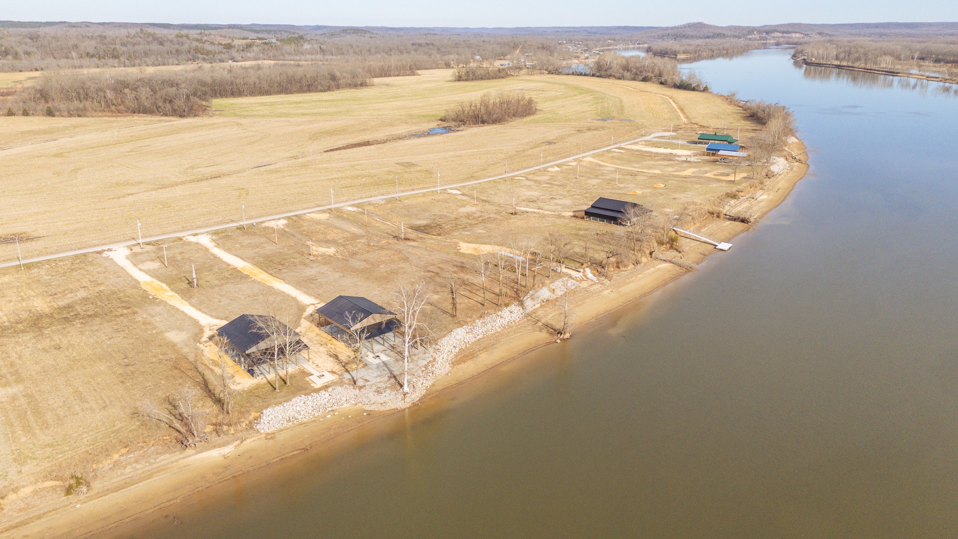 209 Hardin Bottom River Road Clifton, TN 38425 - Photo 37 of 51 a view of an ocean