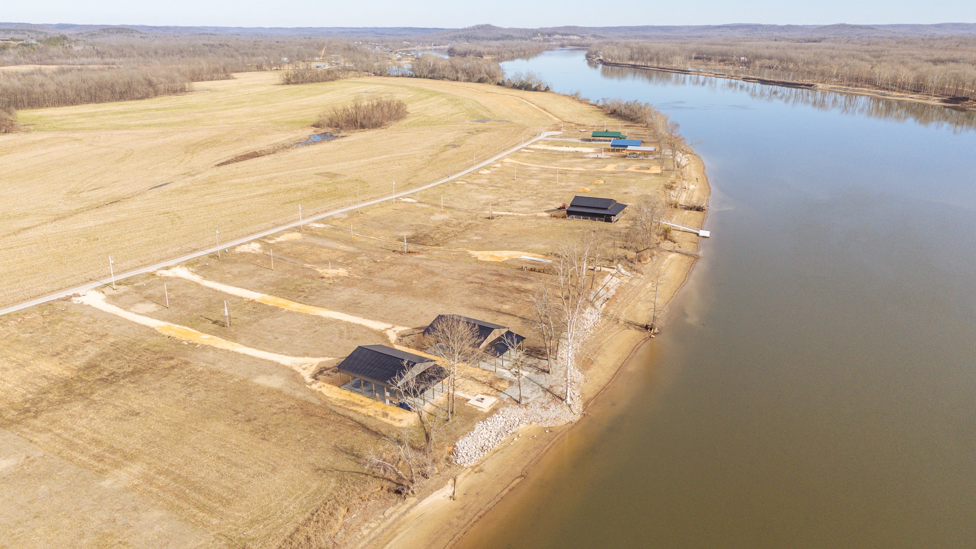 209 Hardin Bottom River Road Clifton, TN 38425 - Photo 38 of 51 a view of an ocean and beach