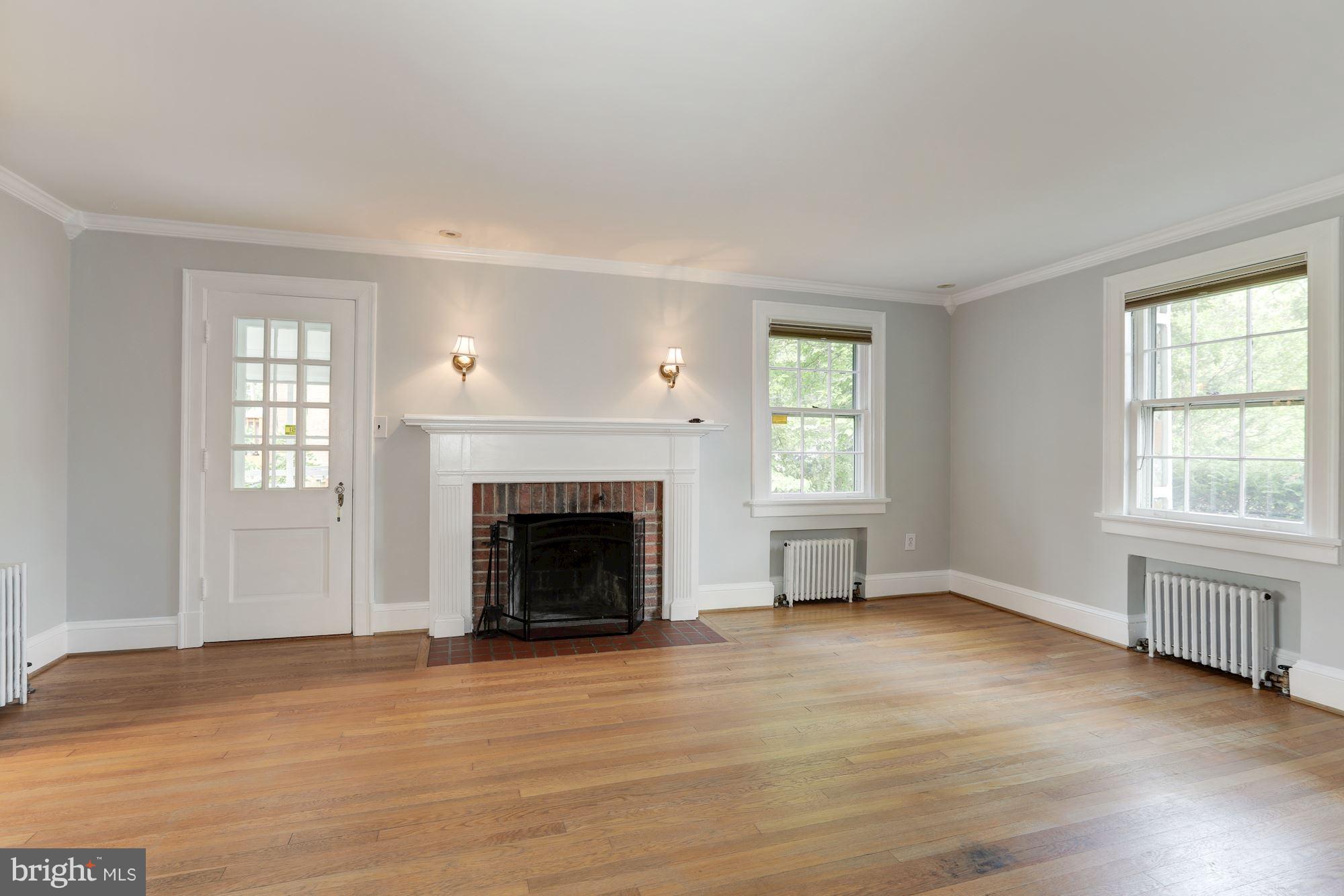 10324 Parkman Road Silver Spring, MD 20903 - Photo 8 of 30 Family Room