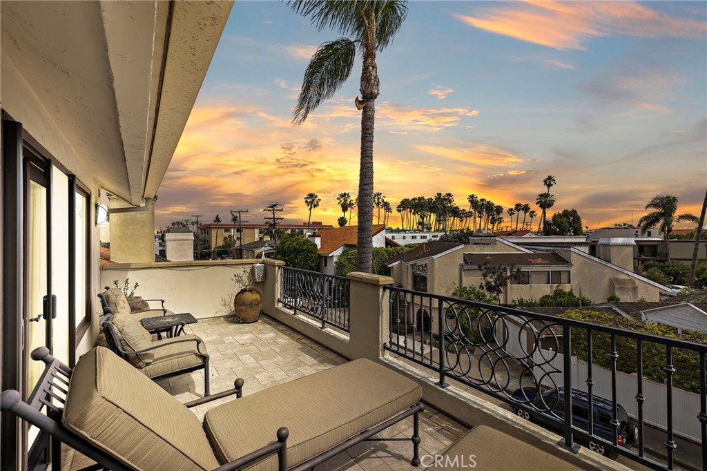 159 Angelo Walk Long Beach, CA 90803 - Photo 23 of 35