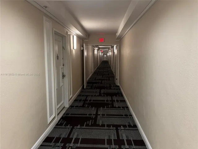 $4,000 | 5600 Collins Avenue, Unit 4H, Miami Beach, FL 33140