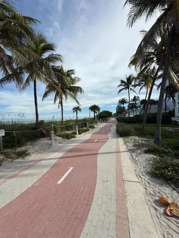 $4,000 | 5600 Collins Avenue, Unit 4H, Miami Beach, FL 33140