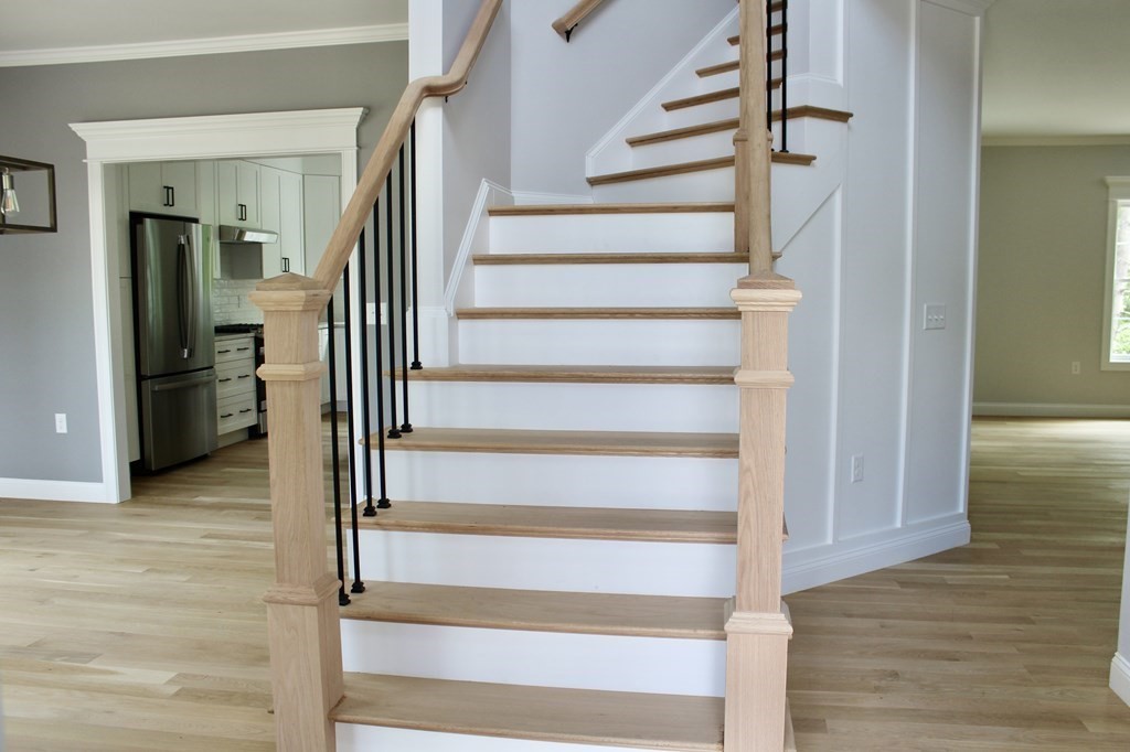 27 Georgia Rae Way Attleboro, MA 02703 - Photo 3 of 16 Gallery Image 3