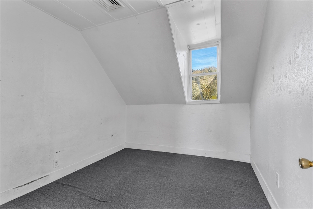 13 R Plain Street, Unit 3 Taunton, MA 02780 - Photo 11 of 19 an empty room with windows