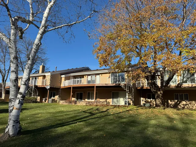 $289,900 | 538 Brook Lane, St. Cloud, MN 56301