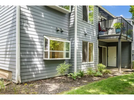 $179,900 | 10840 Southwest Meadowbrook Drive, Unit 57, Portland, OR 97224