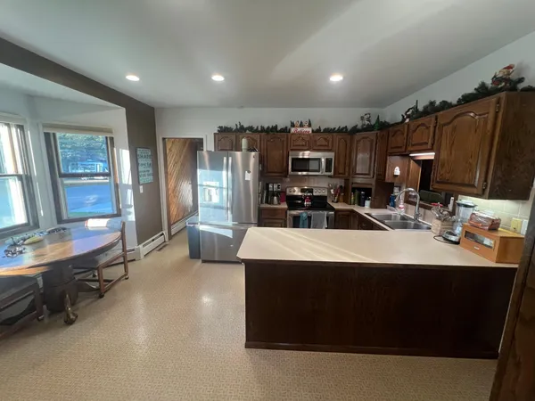 $239,900 | 701 Douglas Avenue, Henning, MN 56551