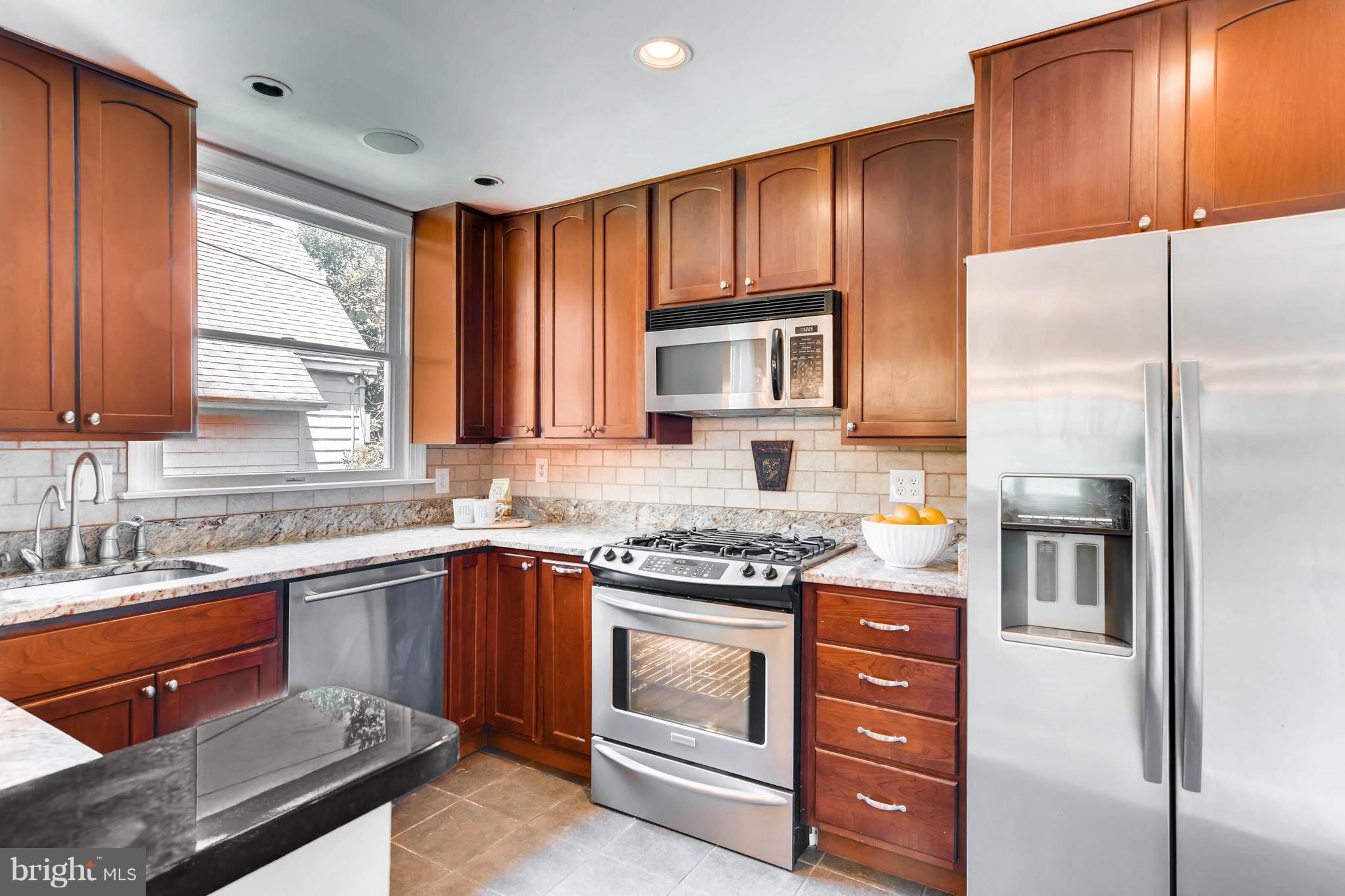 710 Dunkirk Road Baltimore, MD 21212 - Photo 14 of 27 Kitchen