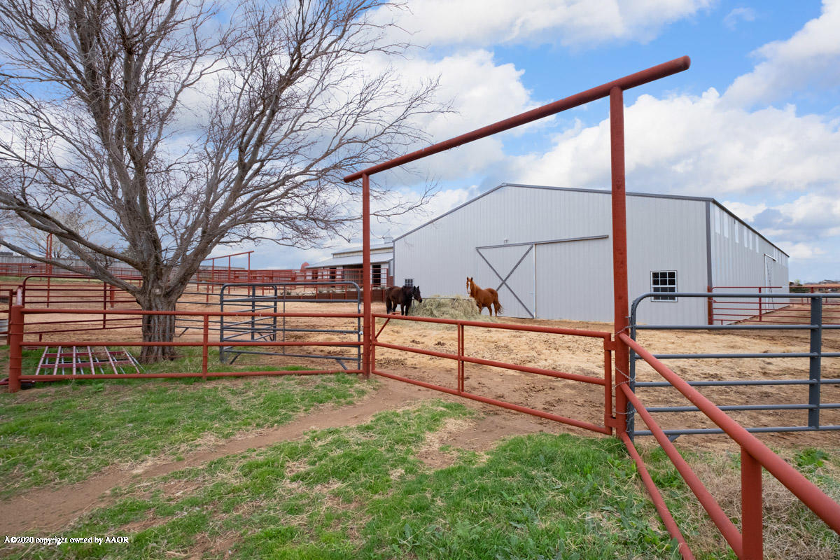 18 Helium Road Amarillo, TX 79124 - Photo 6 of 63 18_Helium-004_Indoor_Arena