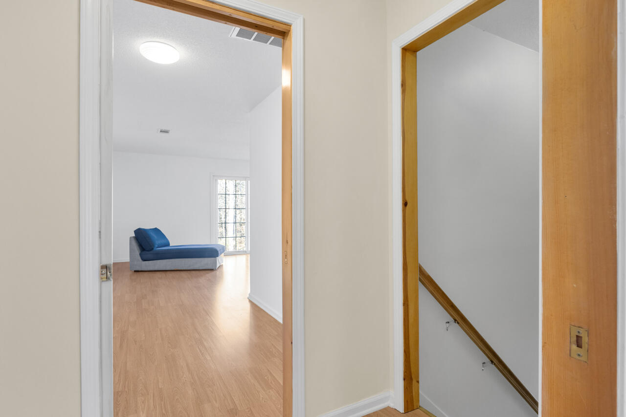 6303 Pottertown Road Murray, KY 42071 - Photo 19 of 42 Hallway