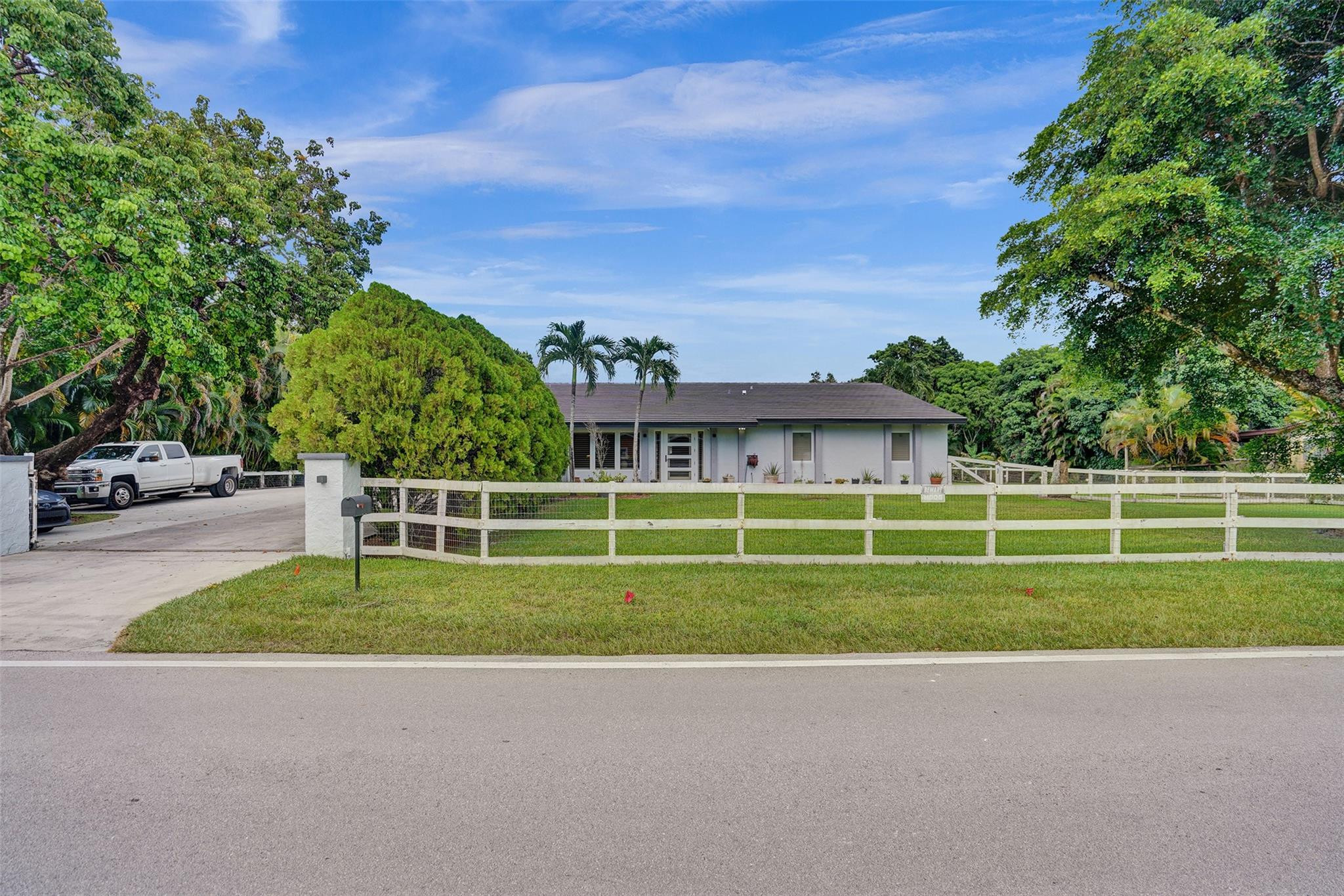 5820 Southwest 188th Avenue Southwest Ranches, FL 33332 - Photo 7 of 69 Photo 7
