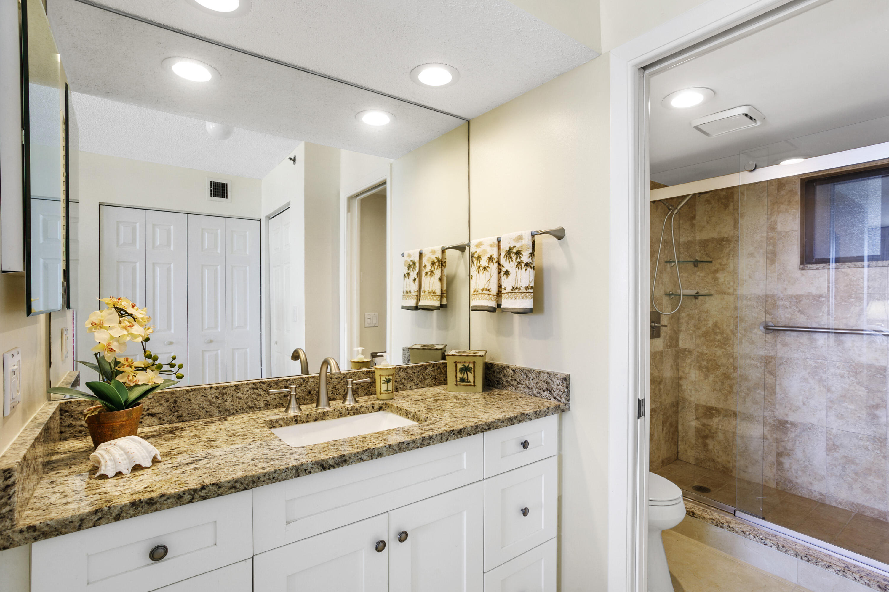 200 Ocean Trail Way, Unit 106 Jupiter, FL 33477 - Photo 13 of 30 200_Ocean_tr_106_17_MLS