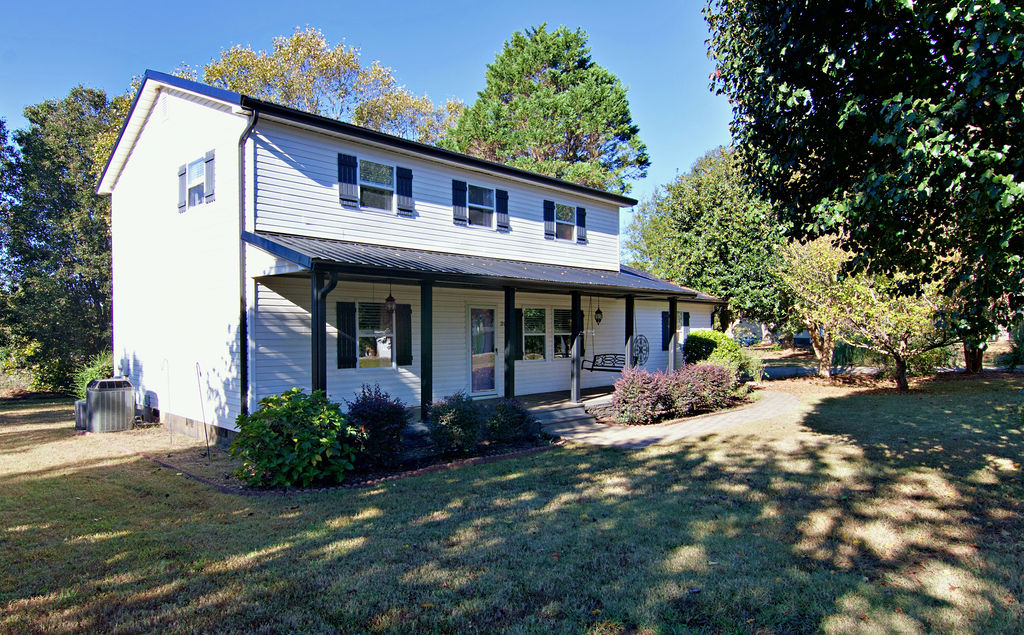 718 Double Springs Road Townville, SC 29689 - Photo 3 of 47 Gallery Image 3