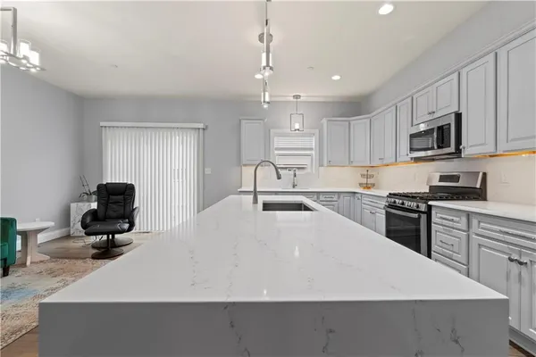 $624,900 | 204 Park Place, Oakmont, PA 15139