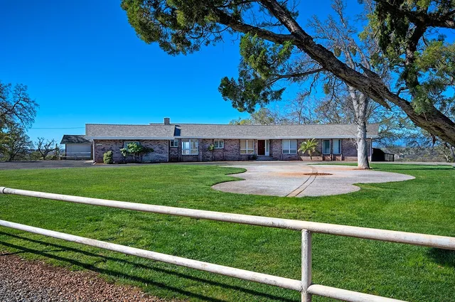 $490,000 | 21790 Adobe Road, Red Bluff, CA 96080