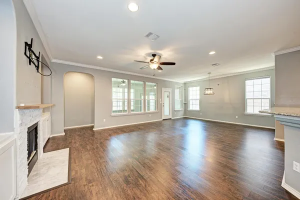 $2,100 | 1412 Berlin Lane, Austin, TX 78753