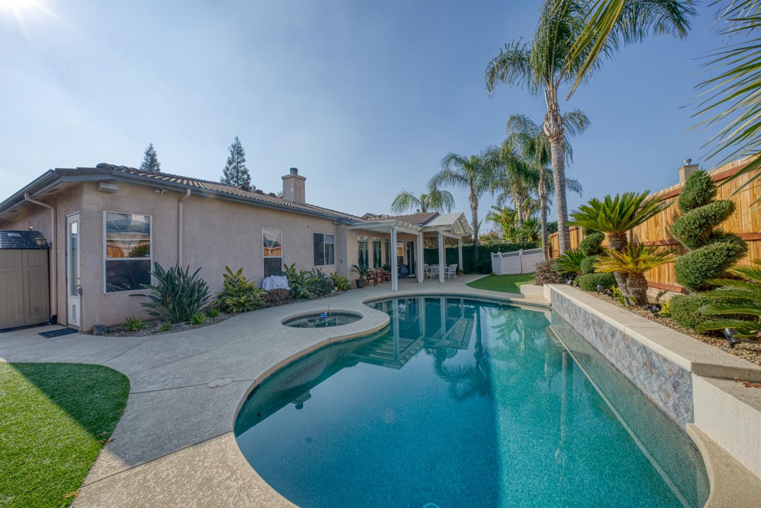 143 West Bedford Avenue Clovis, CA 93611 - Photo 53 of 55