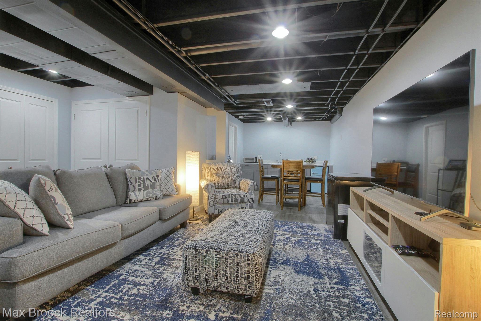2520 Massoit Road Royal Oak, MI 48073 - Photo 28 of 38 Gallery Image 28