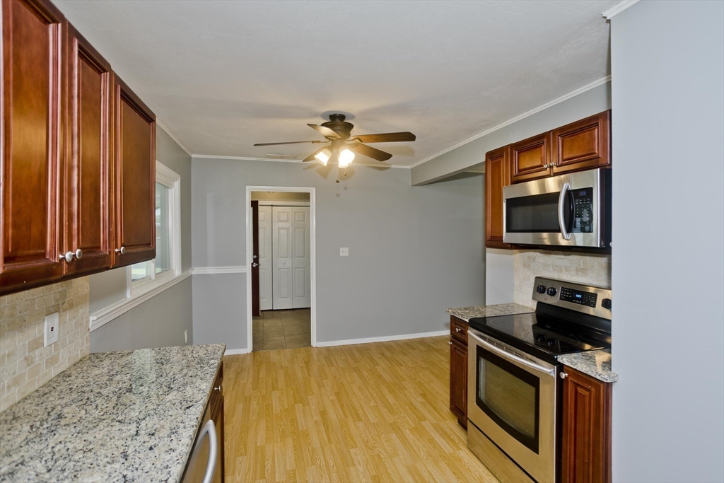 101 Old Farm Road Springfield, MA 01119 - Photo 9 of 33