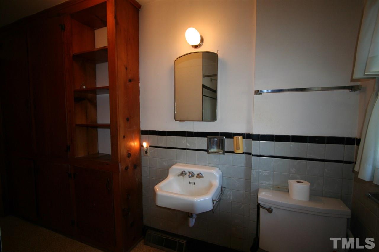 2910 Shady Grove Road Durham, NC 27703 - Photo 14 of 25 Gallery Image 14