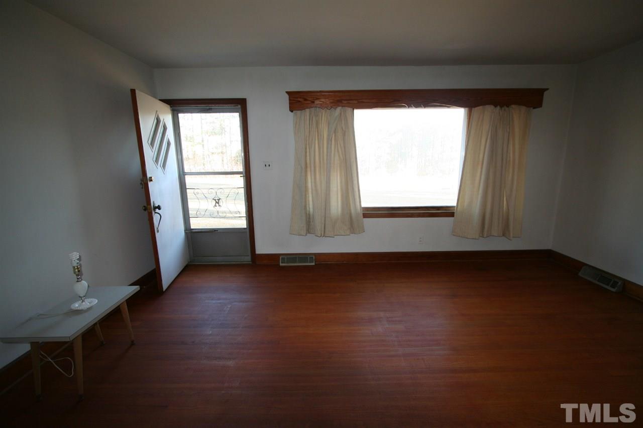 2910 Shady Grove Road Durham, NC 27703 - Photo 3 of 25 Gallery Image 3