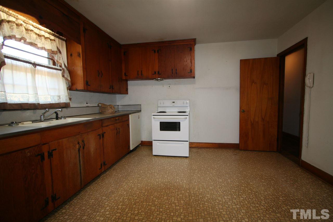 2910 Shady Grove Road Durham, NC 27703 - Photo 4 of 25 Gallery Image 4