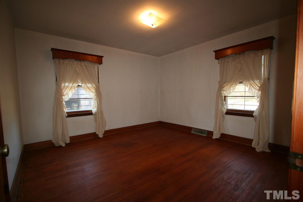 2910 Shady Grove Road Durham, NC 27703 - Photo 9 of 25 Gallery Image 9