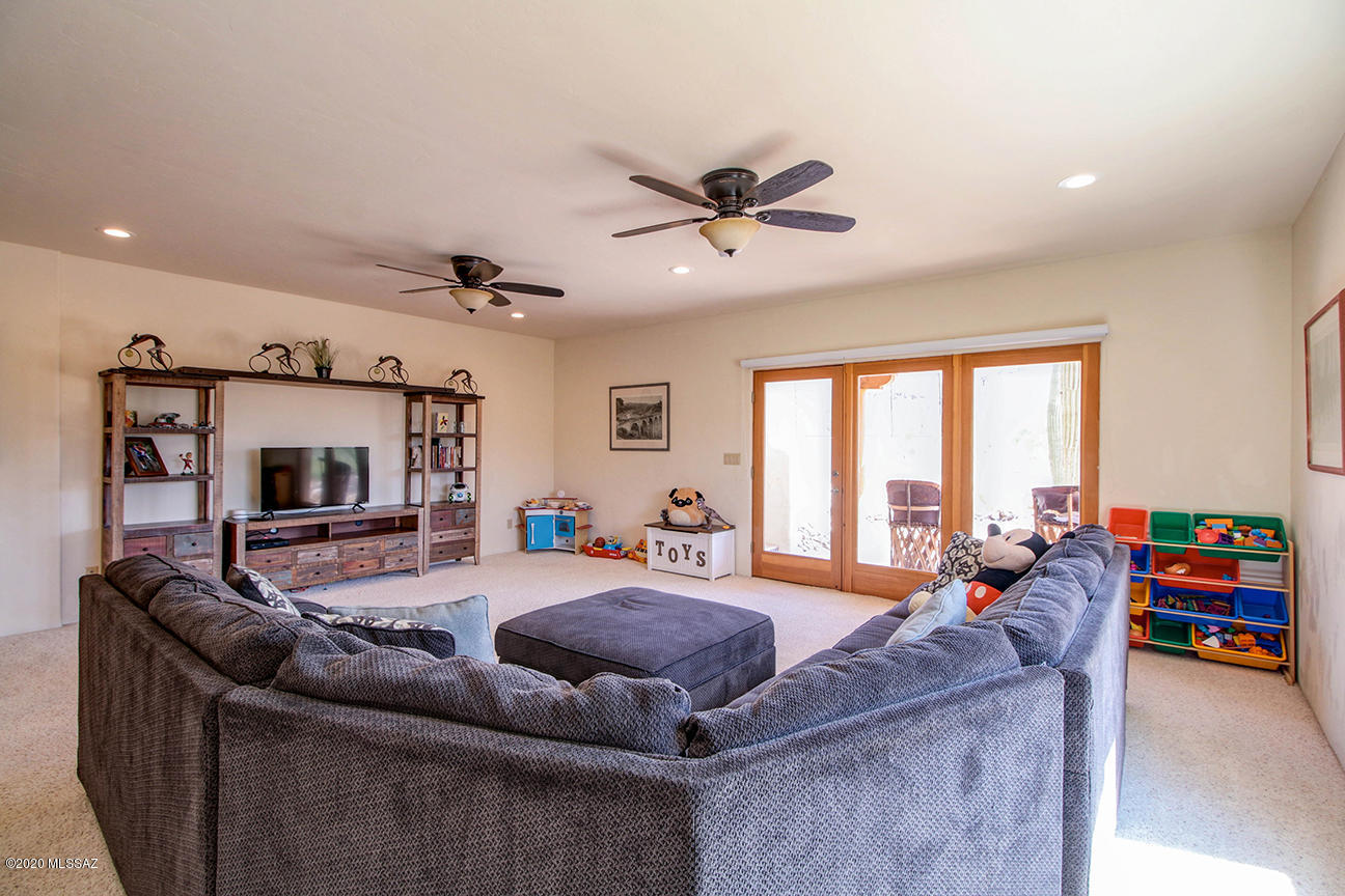 4070 Larkspur Road Tucson, AZ 85749 - Photo 32 of 46 Gallery Image 32