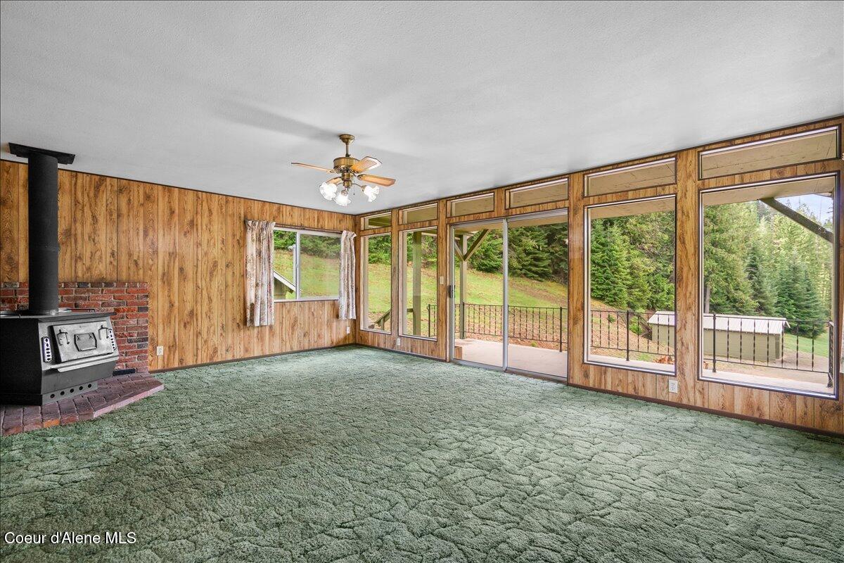 2122 Nine Mile Road, Unit B Wallace, ID 83873 - Photo 7 of 42 06-Living Room