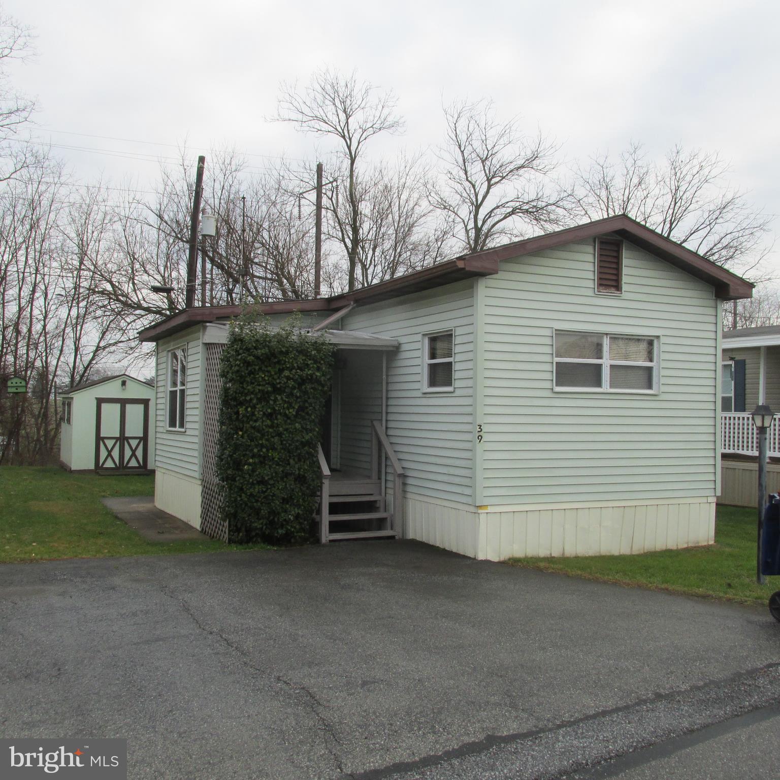 39 Jeffrey Road Gordonville, PA 17529 - Photo 1 of 14 Gallery Image 1