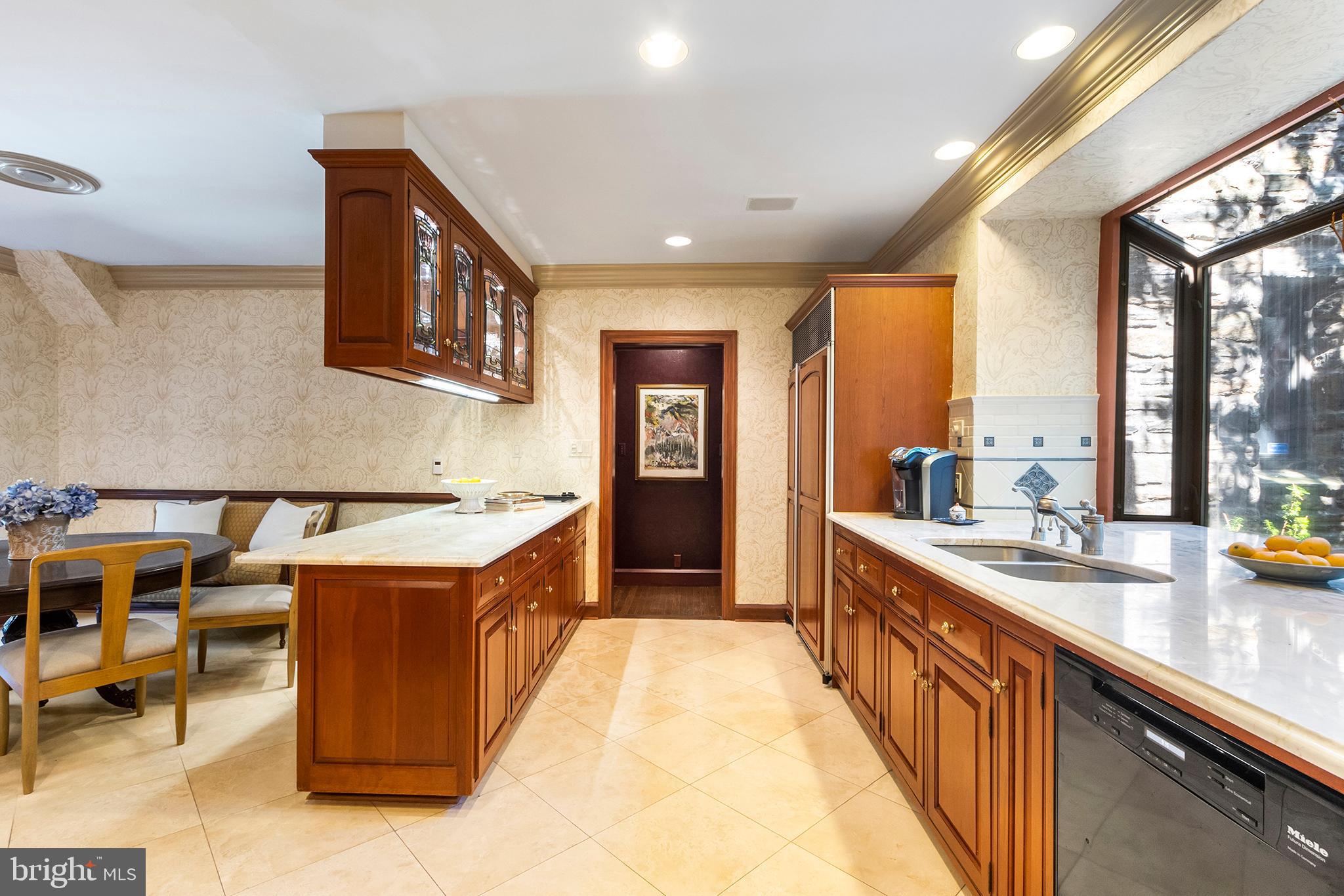 700 Merion Square Road Gladwyne, PA 19035 - Photo 25 of 68