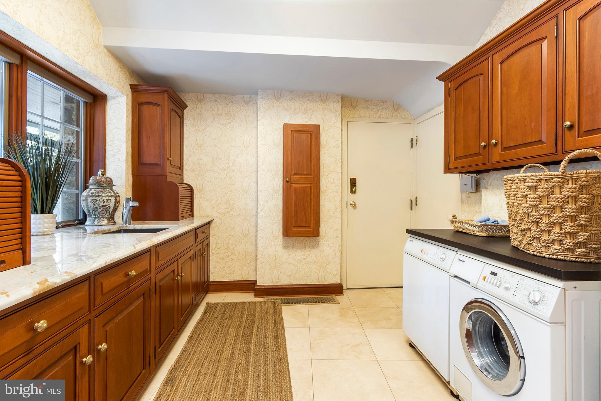 700 Merion Square Road Gladwyne, PA 19035 - Photo 26 of 68