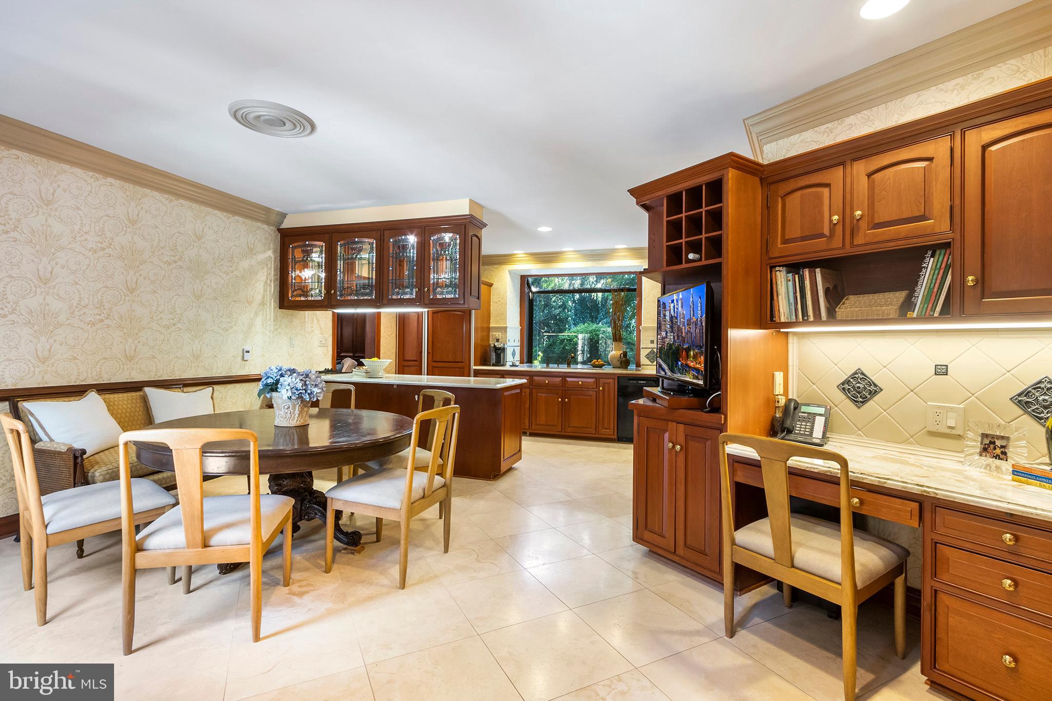 700 Merion Square Road Gladwyne, PA 19035 - Photo 27 of 68