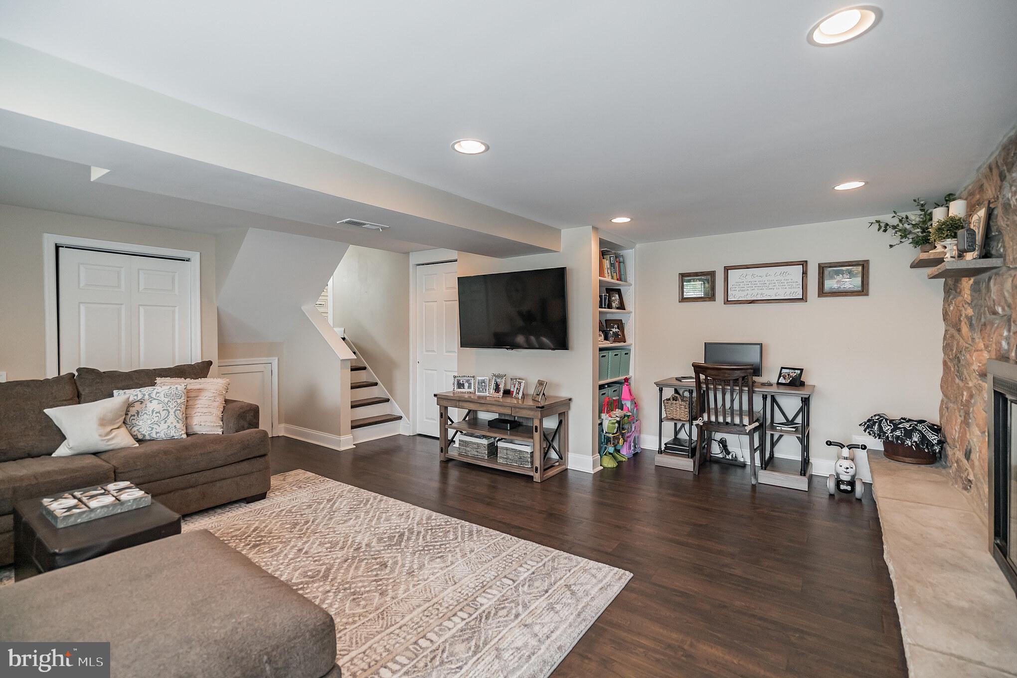 406 Willard Road Hatboro, PA 19040 - Photo 20 of 29 Gallery Image 20