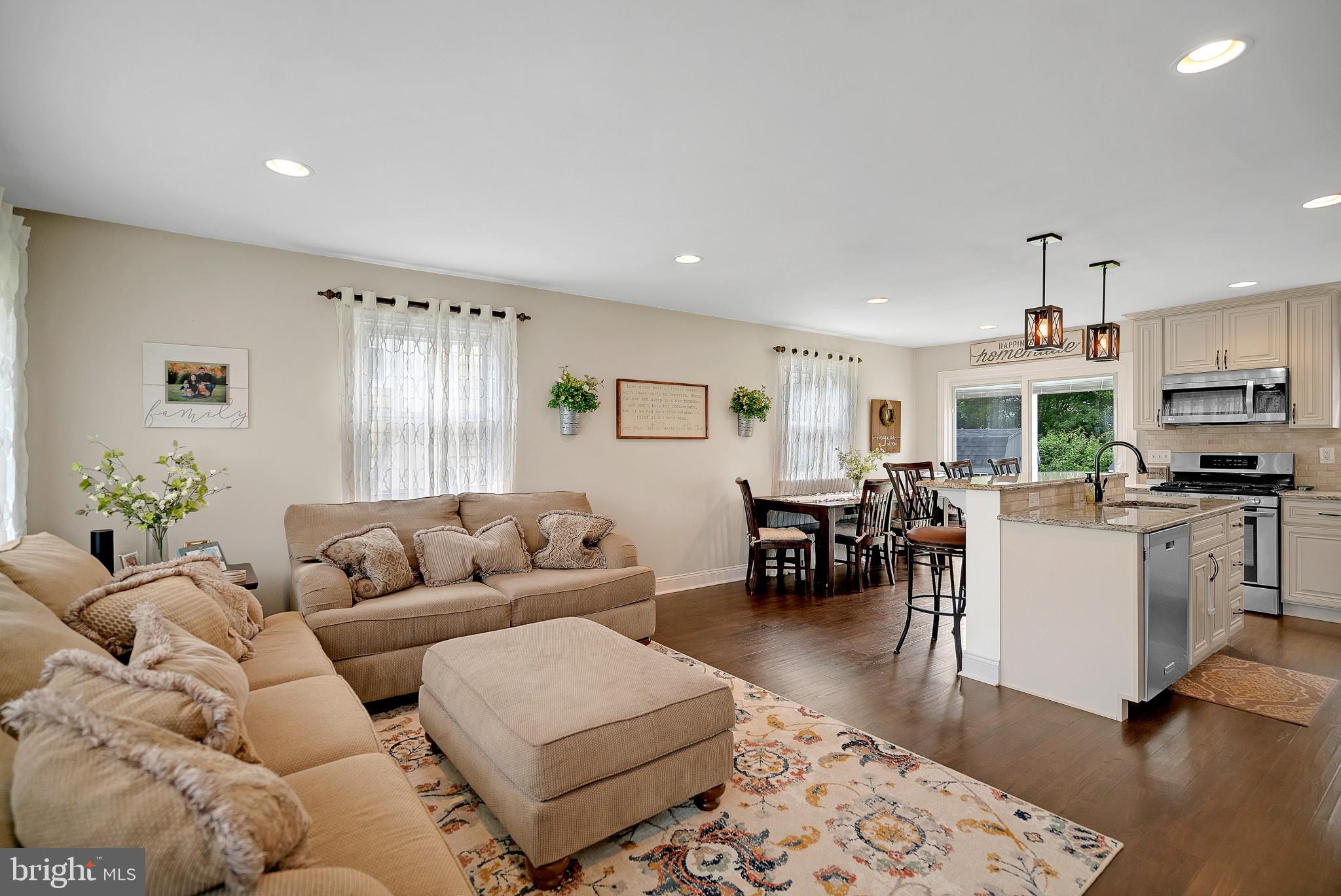 406 Willard Road Hatboro, PA 19040 - Photo 4 of 29 Gallery Image 4